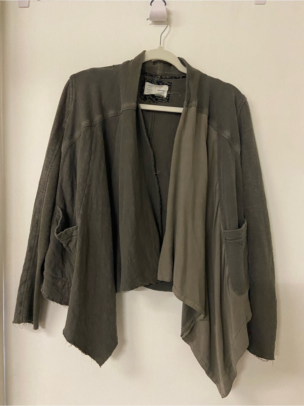 Anthropologie Saturday Sunday Gray Draped Cardigan Comfy Lounge Woman Medium - Picture 7 of 8